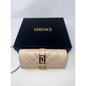 Versace Greca Goddess Matelassé Chain-Linked Clutch Bag